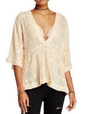 Free People Amber Skies Cream Lace Embroiderd V-Neck Boho Tunic Top Size Small